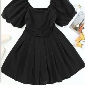 AlvaQ Womens Puff Sleeve Square Neck Short Romper with Pockets, Size XL NWOT